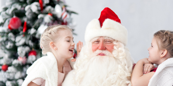 Необычное поздравление от Деда Мороза попало на видео в Воронеже